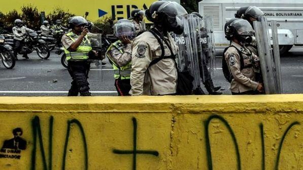 Un 25enne italo-venezuelano fermato a Caracas per terrorismo. Il legale: “Accuse inventate”