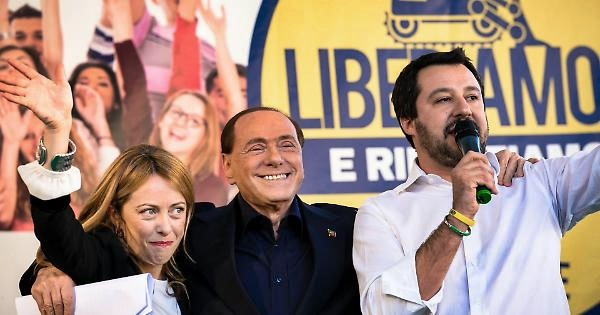 Tregua competition Salvini-Meloni, 2 giugno centrodestra unito. C’è pure il Cav