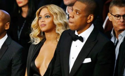 Beyoncé e Jay-Z spendono 600mila dollari l'anno per tate gemelli