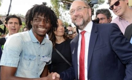Martin Schulz visita centro accoglienza a Catania