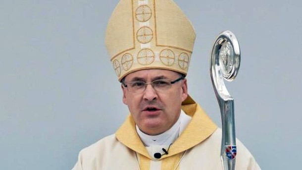 Il vescovo Ratisbona chiede perdono “per i colpevoli” di abusi ai minori coperti finora