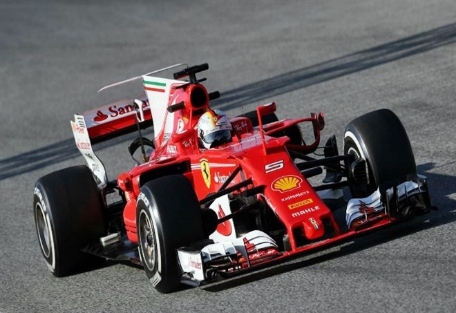 Super Vettel in pole: “Macchina e pista fantastica”