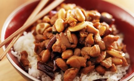 Cultura culinaria tailandese, bocconcini di pollo alle arachidi