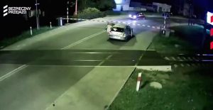 Polonia-video-di-una-tragedia-ferroviaria-evitata-per-un-soffio