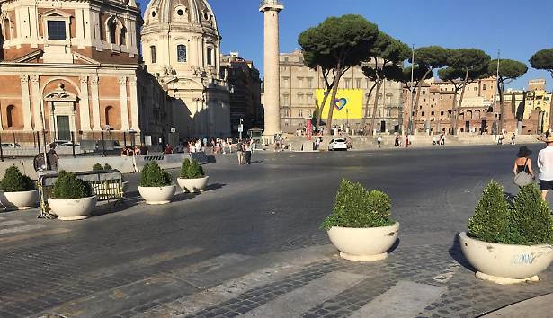 Fioriere e divieti anche per taxi, a Roma scatta il piano antiterrorismo