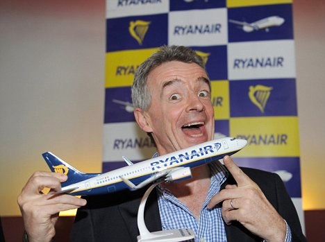 Ryanair vuole Alitalia: “Ma basta scioperi e persone nullafacenti”