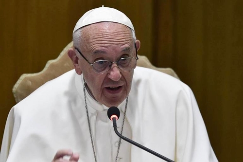 Papa: prega dopo strage in Sinai e per pace in Ucraina