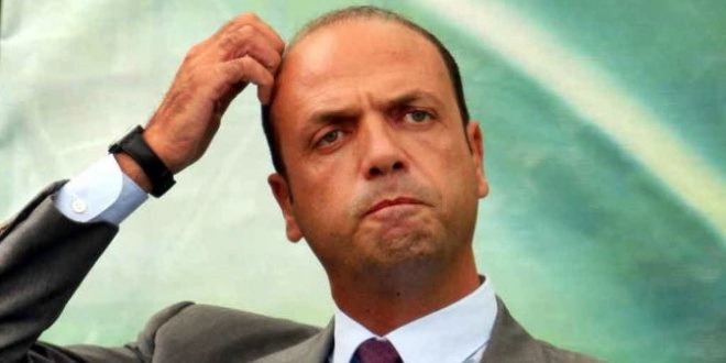 Alfano molla: “Non mi ricandido, ma non lascio la politica”