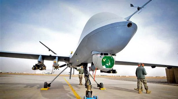 La Francia si doterà di droni armati. Stati Uniti e Israele i precursori