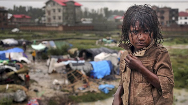 I monsoni devastano Paesi asiatici: 1300 morti