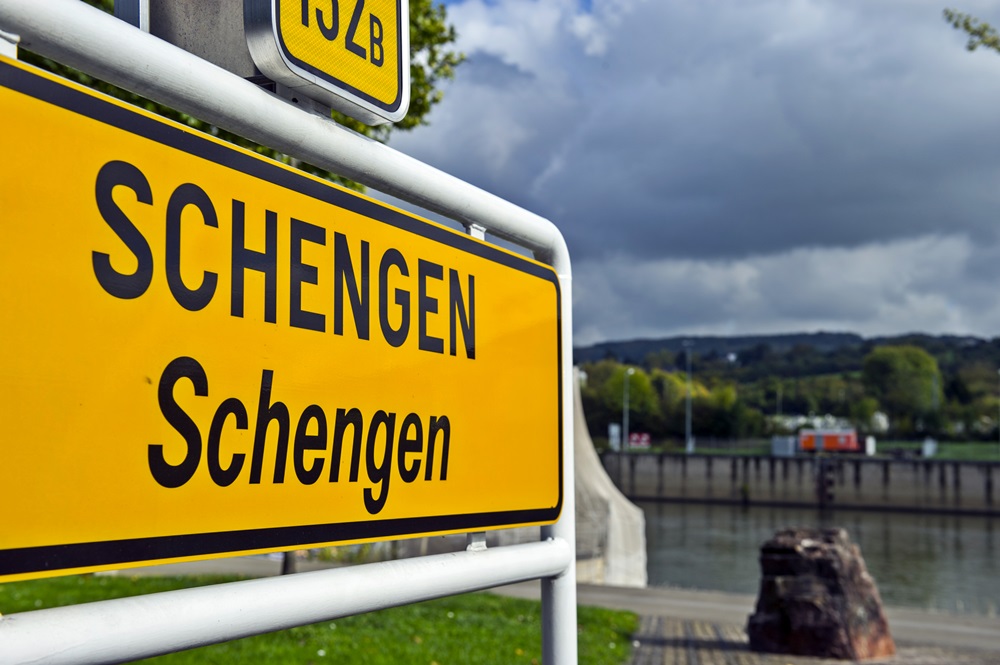 Macron, Schengen va totalmente rivisto