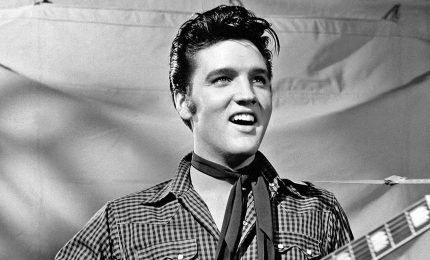 Elvis Presley, all'asta on line la sua casa d'infanzia. All'incanto anche oltre 150 cimeli