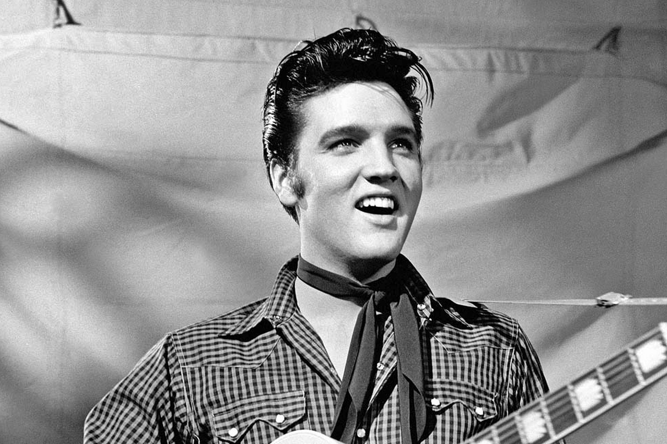Elvis Presley, all’asta on line la sua casa d’infanzia. All’incanto anche oltre 150 cimeli