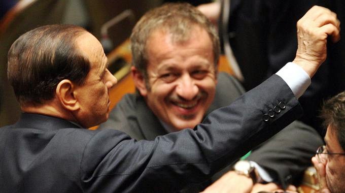 Berlusconi ‘autonomista’, referendum in tutte le Regioni