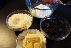 ob_868b13_ingredients-biscuits-olives-parmesan