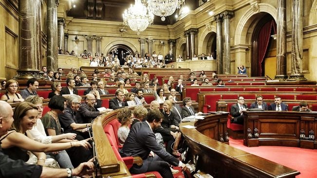 Senato verso commissariamento Catalogna, indipendentisti pronti a disobbedienza civile