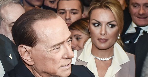 Berlusconi vuole Fi al 25-30%. E “lancia” due gambe centriste