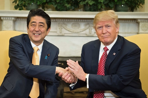 abe-trump.w710.h473.2x