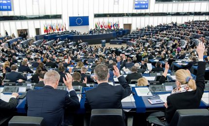 Intelligenza artificiale, Strasburgo approva le norme europee