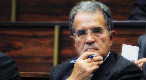 Prodi torna con l’ammucchiata: da Macron a Tsipras contro populisti