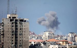 Israele colpisce Striscia di Gaza dopo lancio razzo