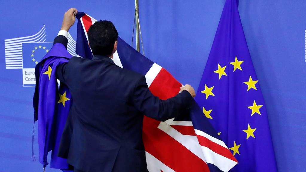 Brexit, scenari dopo l’accordo su “proroga di Halloween”