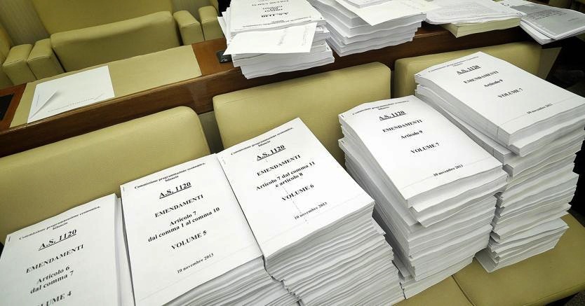 Emendamento Pd, le firme per le elezioni scendono a 375