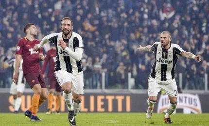 Juventus batte Roma e resta scia Napoli