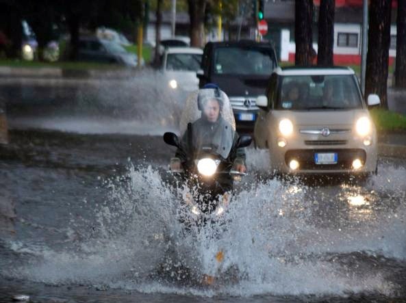 Tromba d’aria si abbatte su Sanremo, 2 feriti e danni in diversi locali