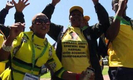 Johannesbourg, migliaia al congresso l'erede di Zuma