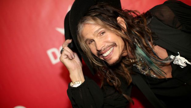 Steven Tyler apre centro accoglienza per ragazza vittime abusi