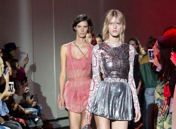 Paco Rabanne con la moda donna a Paris Fashion Week primavera-estate 2018