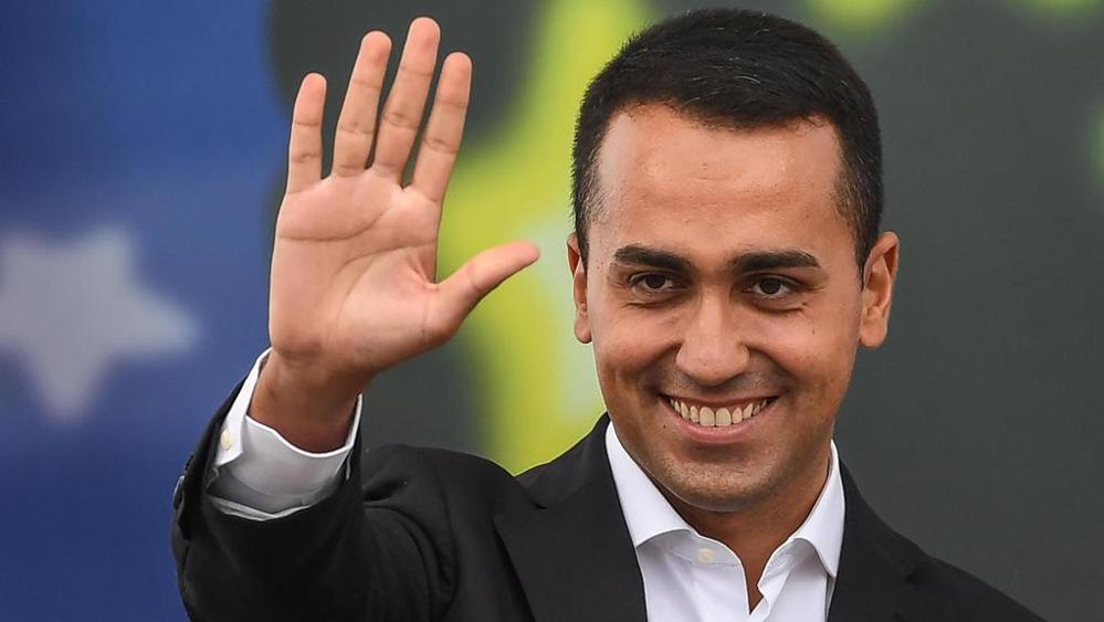 Di Maio: mi candido nel collegio Campania 1, è la regola