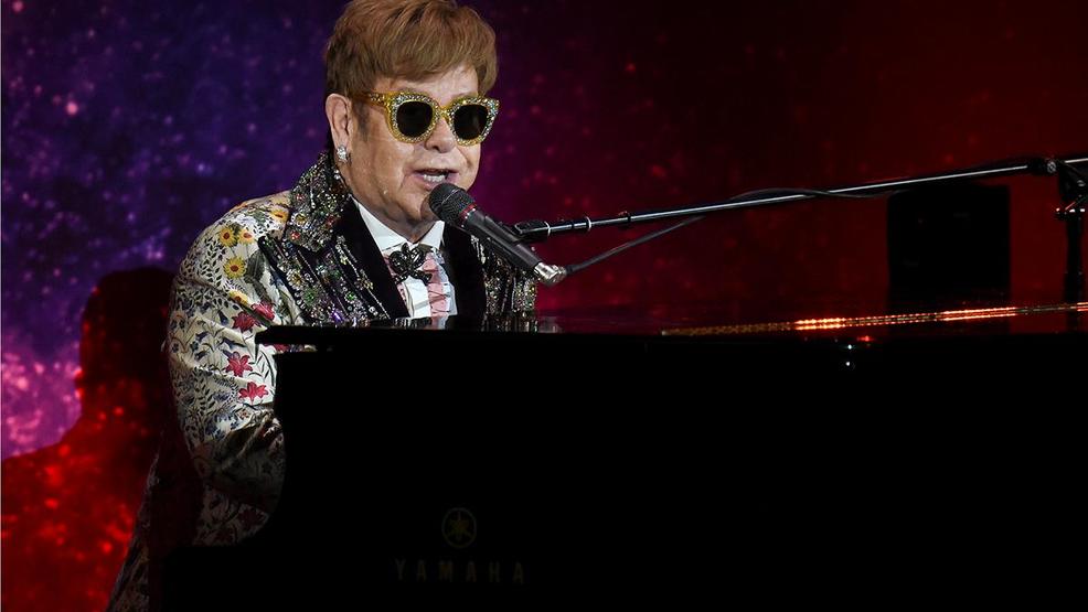 Elton John organizza concerto in streaming per raccogliere fondi
