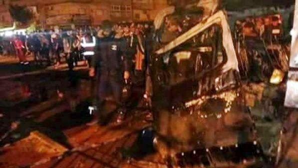 Attentato in Libia, duplice autobomba vicino a una moschea: oltre 30 morti e 50 feriti