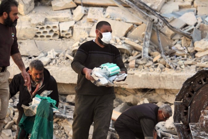 Ospedale distrutto da due attacchi aerei, 5 morti tra cui bimbo