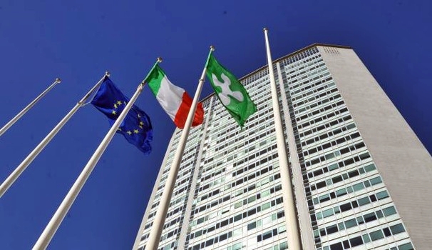 Lombardia, 7,8 milioni di elettori alle urne. Cifre e candidati