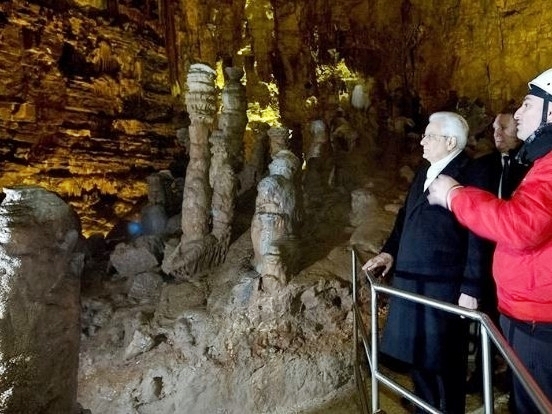 puglia-il-presidente-mattarella-visita-le-grotte-di-castellana-gallery--1516708263-grande