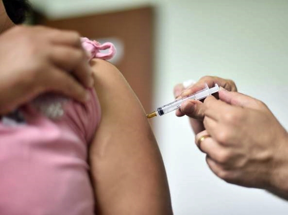 Vaccino, bimbi 5-11 anni 21 sospetti eventi avversi ogni 100mila dosi