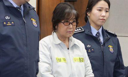 Sudcorea, 20 anni di carcere consigliera ex presidente Park