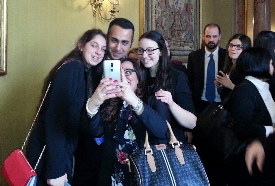 DI-MAIO-SELFIE
