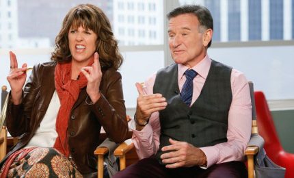 Pam Dawber (la Mindy di "Mork e Mindy"): "Robin Williams mi palpava sul set"