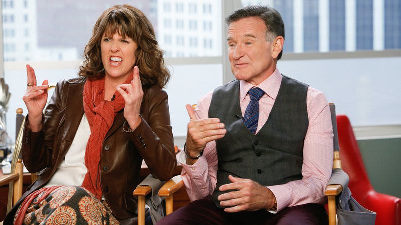 Pam Dawber (la Mindy di “Mork e Mindy”): “Robin Williams mi palpava sul set”