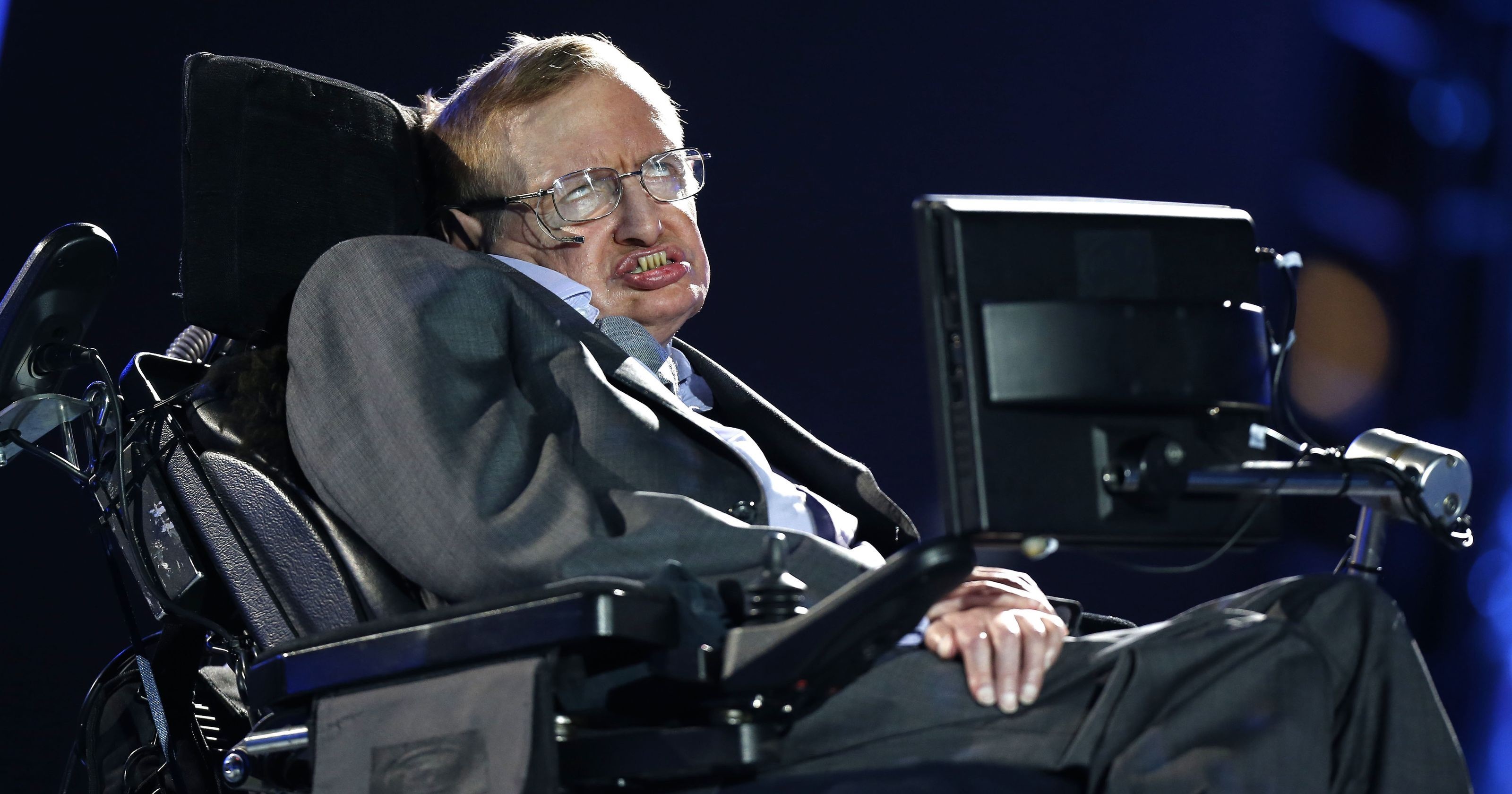 Tesi di laurea di Stephen Hawking all’asta per oltre 670mila euro