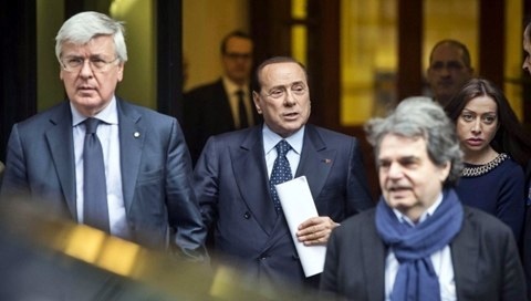 Berlusconi scommette sull’appoggio del Pd