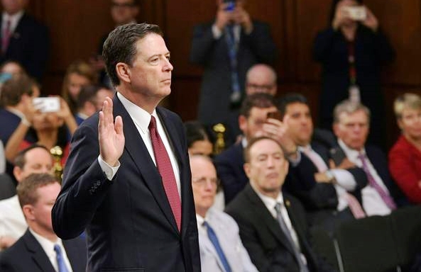 Sesso e ingerenze, Comey svela colloqui di Trump