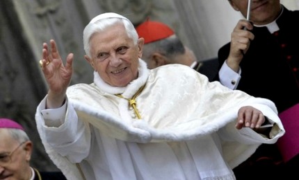 Benedetto XVI: la pedofilia nasce da rivoluzione sessuale del '68