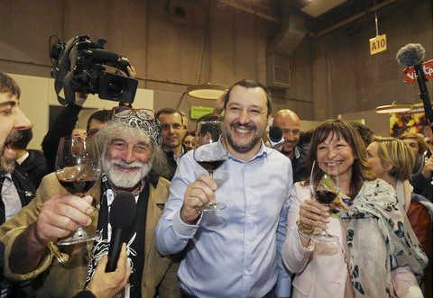 Salvini e Di Maio ancora divisi da fattore B