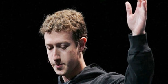 Usa, dopo critiche Zuckerberg annuncia revisione politiche Facebook