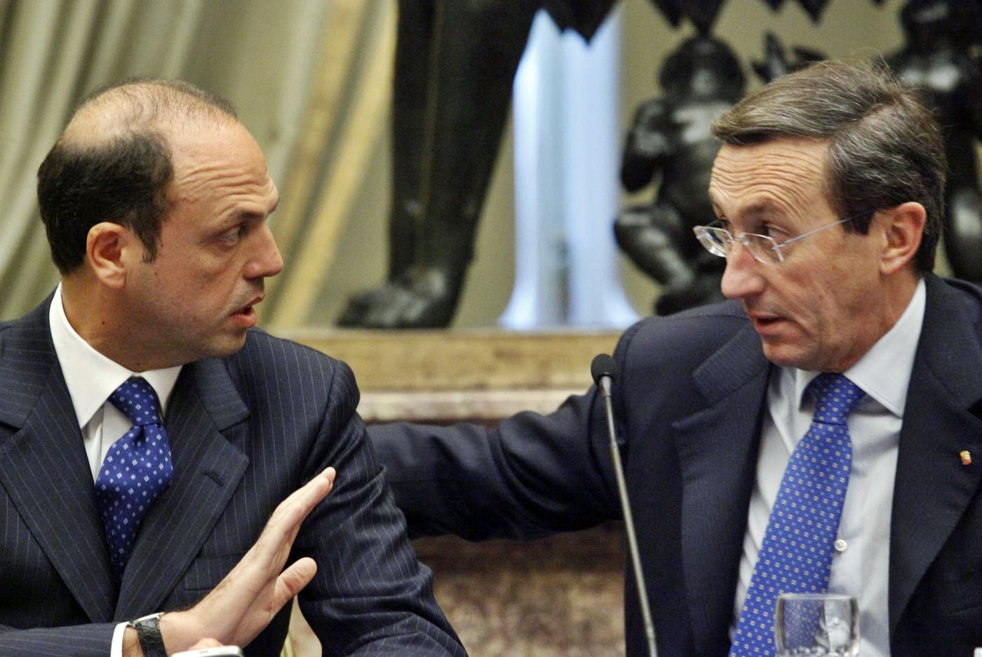 Forza Italia non andrà in ordine sparso, Berlusconi deciderà linea su fiducia